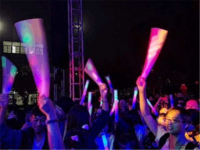 【音乐节·太行】摇滚巨浪来袭 给你最燥的歌单——“2017 无边”第五届校园摇滚音乐节