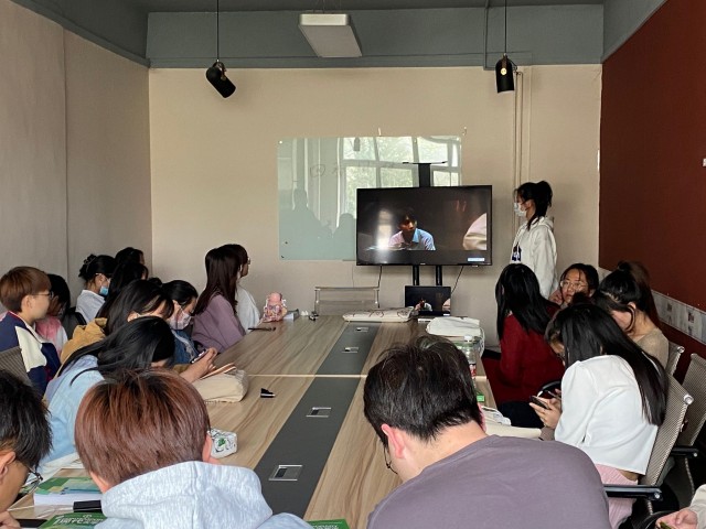 等春来 不如一起寻春去——商务英语学院四月完满团支部活动集锦