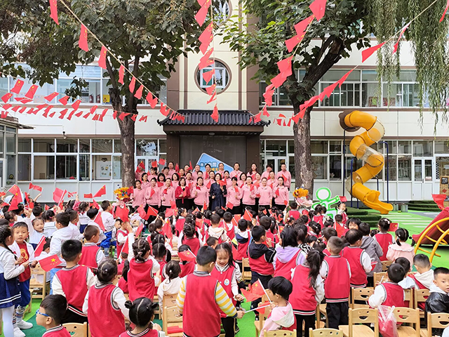 月满映中秋 童心迎国庆——艺术传媒学院“七彩故事会”儿童成长关爱计划