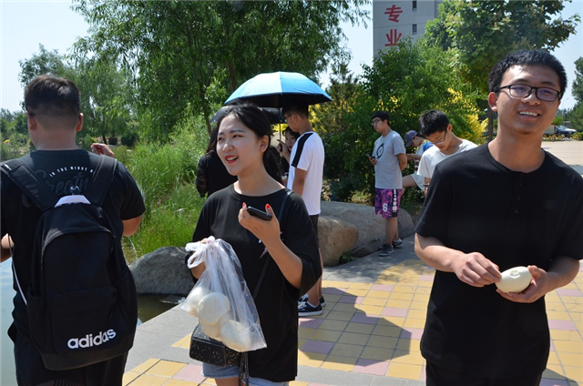 【社团快讯】我校烟波尚水钓鱼协会成功举办“七尺青竿一丈丝 菰蒲叶里逐风吹”钓鱼知识普及活动