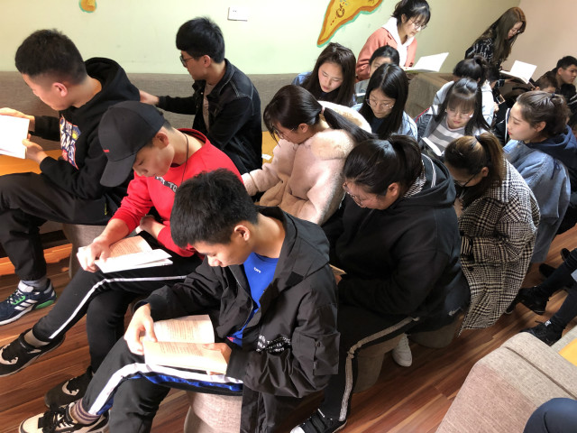 【完满班级】凝心聚力 铺就完满之路——经济与管理学院三月完满班级活动纪实（二）