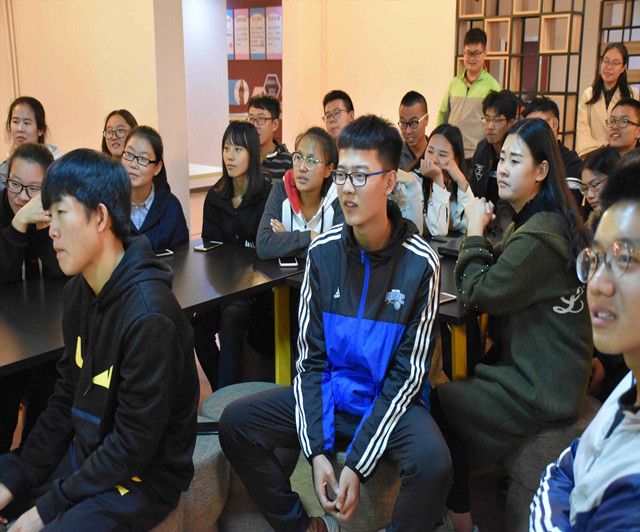 学长计划第461期:夜宿佳音 传梦杏花——经济管理系开展学长计划第五期第四讲