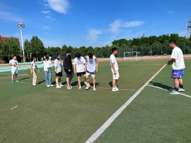 趣味跳跃 绳绳接力——淬炼·国际商学院班级团体跳绳比赛