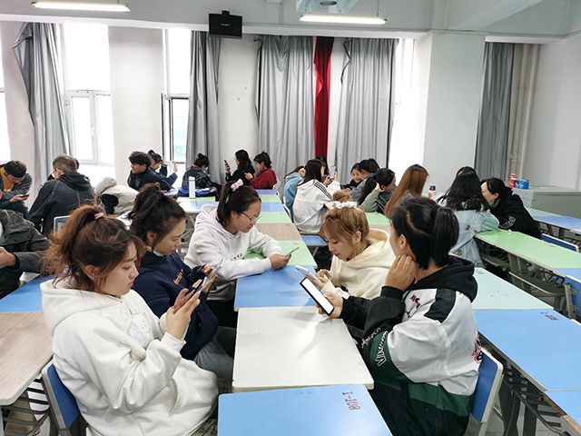 【完满班级】燃烧推理之魂——艺术传媒学院视觉1901班剧本杀趣味活动