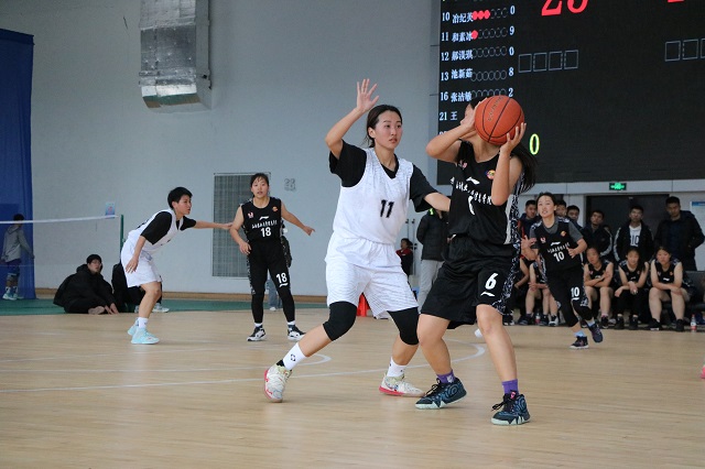 闪光的信院第248期:篮球女孩刘丁源用坚持诠释热爱