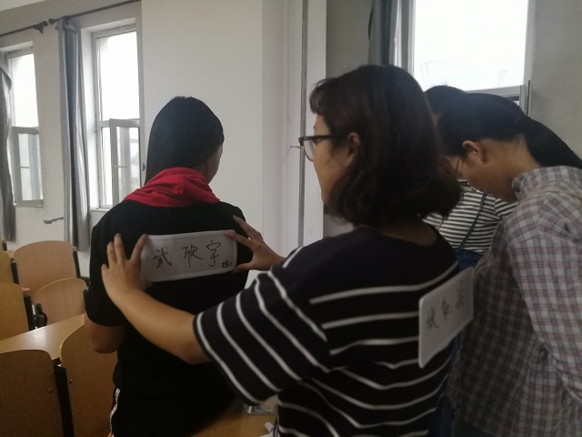 【完满班级】你争我夺 并肩作战——食品与环境学院动医1701班举办完满活动