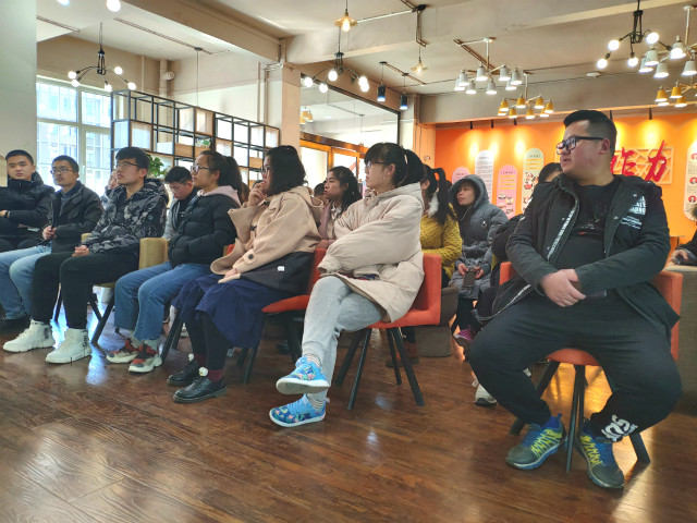 【完满班级】昂首向前 奏响青春旋律——经济与管理学院完满班级活动纪实（十）