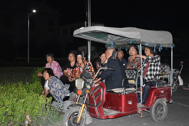 【三下乡】青春烛梦 爱心护航——食品与环境学院“青风环箕”乡村振兴实践团