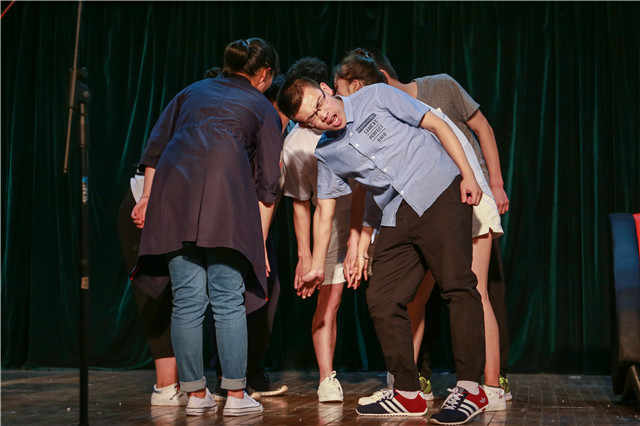 【戏剧节】没有梦想  何必远方——短剧《雷雨无雨》