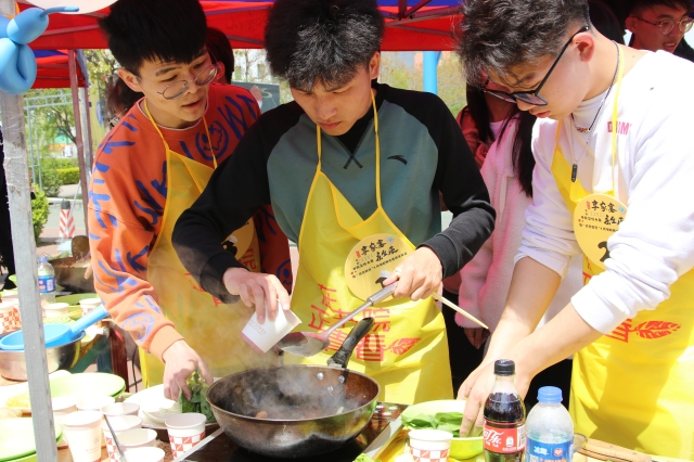 【书院传真】品幸福滋味 享浓情时刻——第二届“色香味意形”书院烹饪大赛暨“芳菲四月”4月师生集体生日会圆满落幕