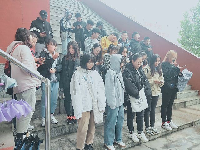 【完满班级】赤胆忠臣 忠君报国——环设1804班十月完满班级爱国主题演讲比赛