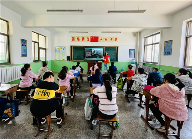 共情守护希望 我们在路上——智能工程学院“推普”力量