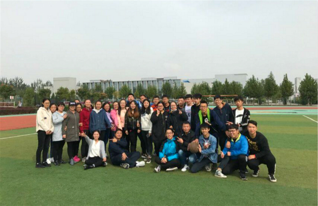 【完满班级】极速先锋 体力对抗——经济管理系经管1501班举办“公主抱”大力士比赛