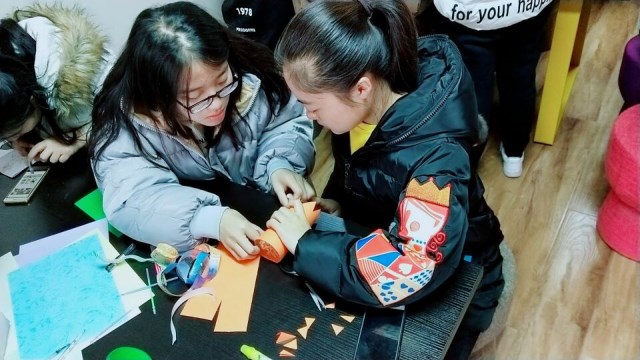 【完满班级】巧手变废为宝 环保你我同行——经济管理系公益主题系列活动