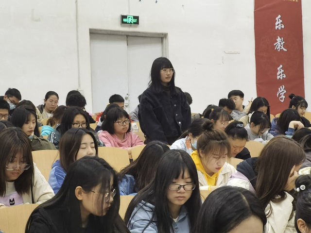 【辅导员说完满】让公益之花开遍每个班级——淬炼商学院2020级“辅导员说完满”专题活动
