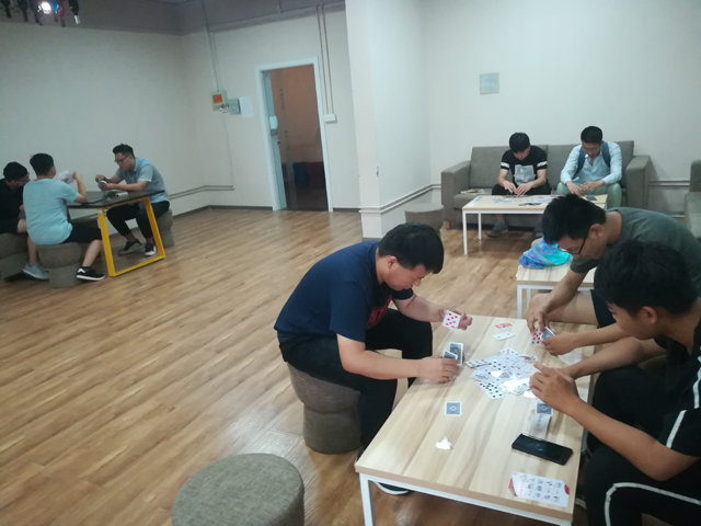 【完满班级】趣味游戏比赛 增进班级感情——大数据学院、信息工程学院物联1701班“游来游去”