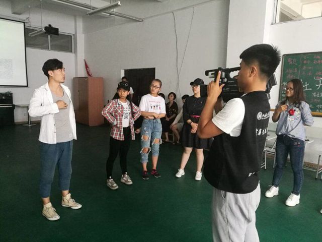 【信院力量·完满电视台】传播信院光影的精彩