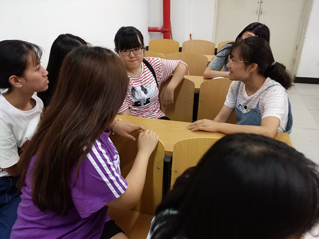 【完满班级】Youth Summer  让我讲给你听——淬炼商学院六月完满班级主题活动（三十六）