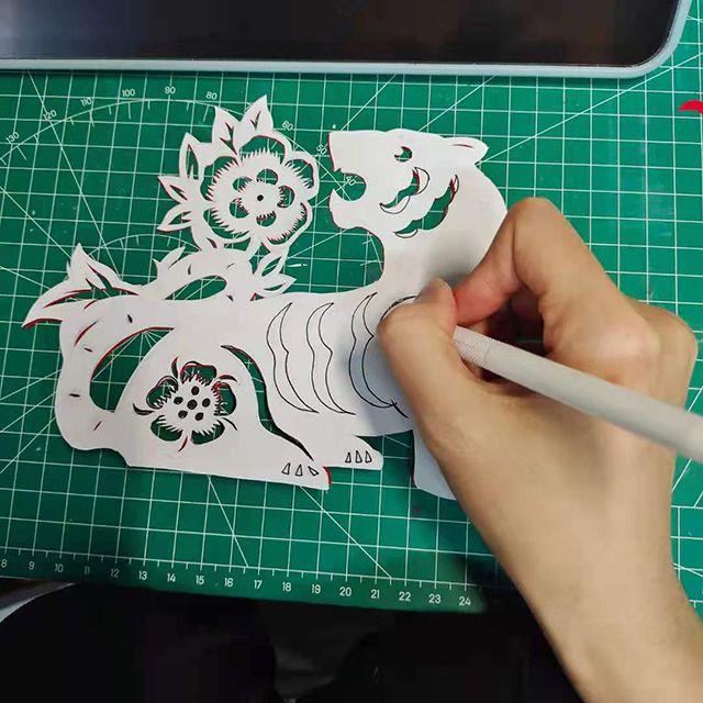 【完满班级】非遗艺术 薪火相传——艺术传媒学院视觉1903班“镂金剪彩 百年传承”线上活动