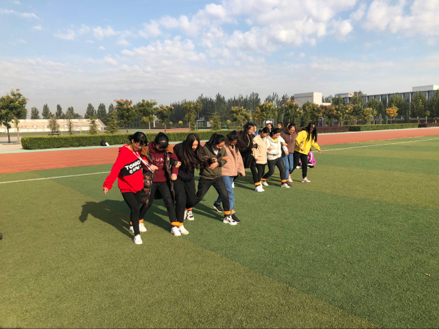 【完满班级】青春无极限 燃烧青春激情——外国语言文学系10月完满班级活动