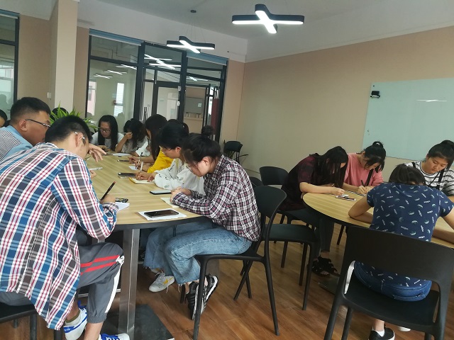 【完满班级】启航青春——食品与环境学院食安1702完满班级演绎活动