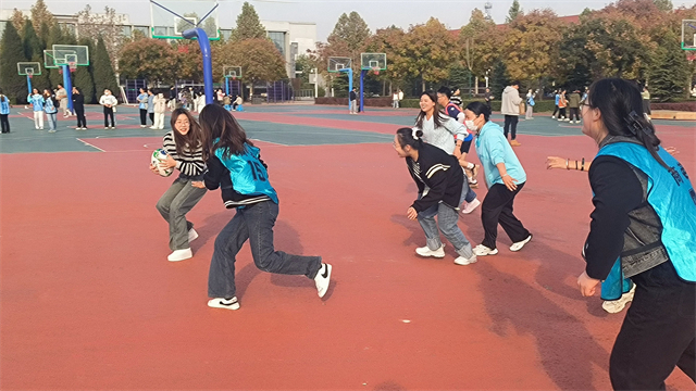学长计划第1111期:生命因运动精彩 梦想因运动灿烂——商务英语学院第167期学长计划之“奋楫笃行”