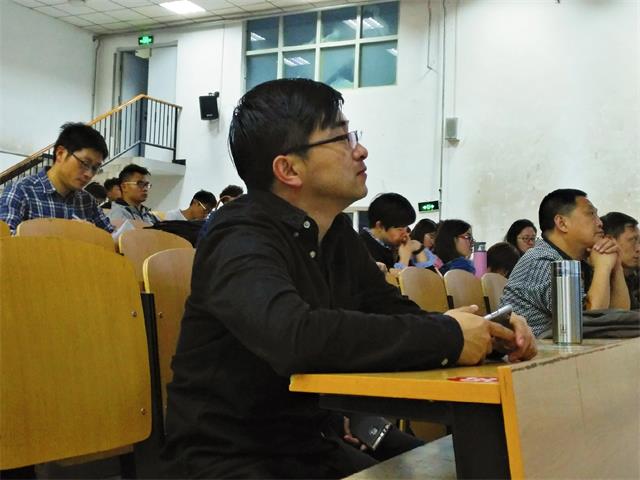 了解新技能 展现新高度——智能工程学院成功开展智能制造现状与发展讲座