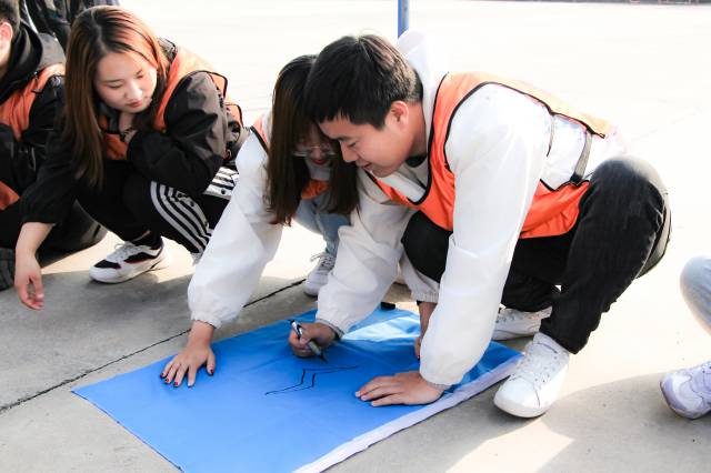 【干部培训】朝气蓬勃“素”新貌 凝铸卓越“拓”胸怀——团委、学生会各学生组织学生干部开展素质拓展专项训练