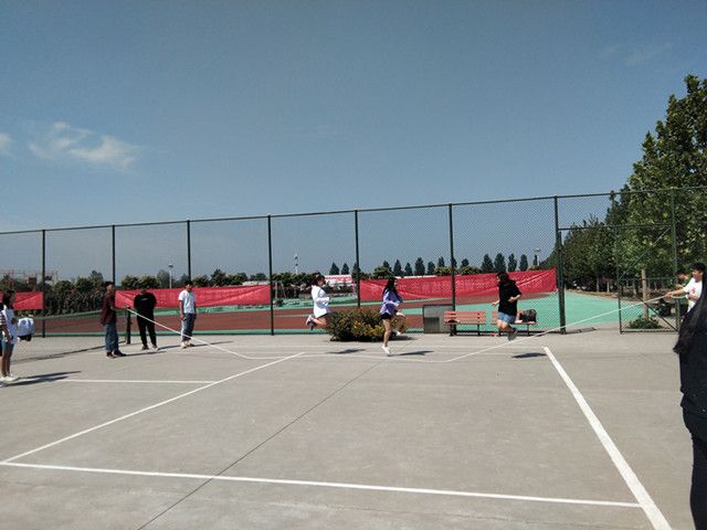 【完满班级】逐梦扬帆 青春飞扬——艺术传媒学院环境设计1802班举办跳大绳宿舍友谊赛