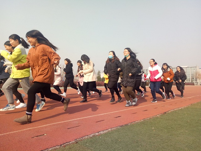 【完满班级】我们是光盘族 对浪费说不——淬炼商学院“善”行青春主题活动(三十三)