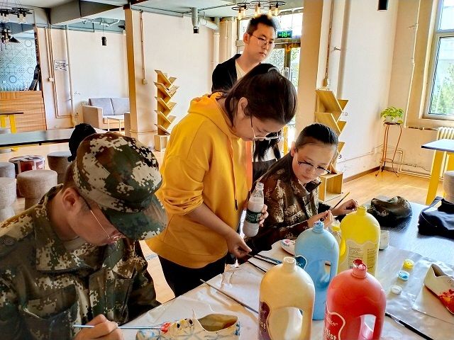 宣壮丽山河 树爱国之心——鞋上的中国风景绘画