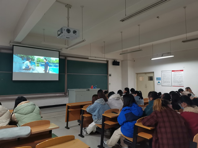 【完满班级】花开信院 音影同行——淬炼·国际商学院财务1901班完满班级活动