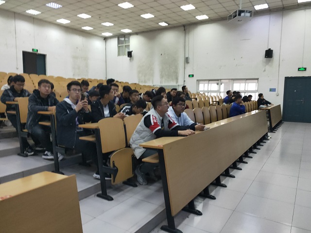 多样选择 多面突破——智能工程学院FOM第二学历专题知识讲座