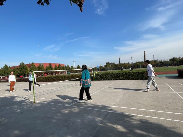 【完满班级】凝心聚力 羽你同行——艺术传媒学院数字媒体2002班羽毛球活动