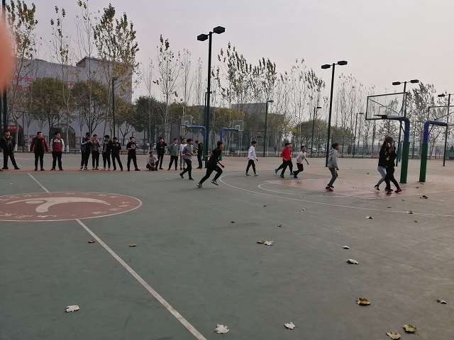 【完满班级】挑战地心引力 引爆篮球魅力——计科1802班“球动 心动”活动