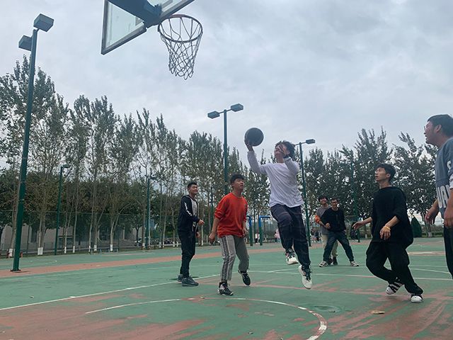 【完满班级】恰逢你青春年少 恰好我芳华正好 以篮球之名书写热血拼搏——艺术传媒学院动画2101班完满班级活动