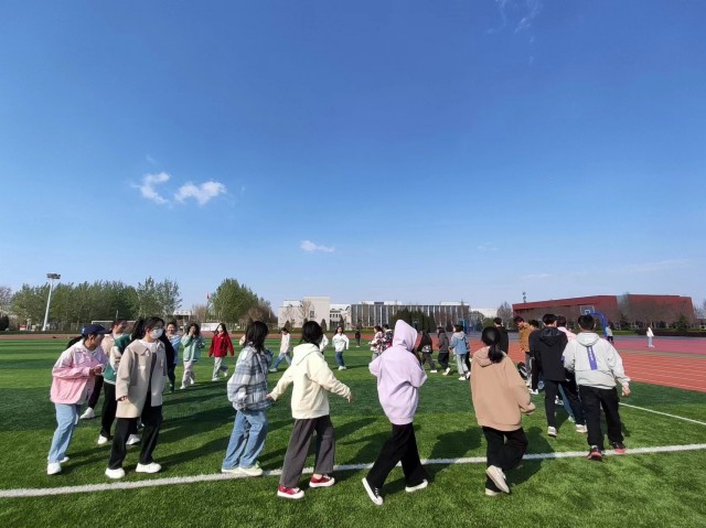 【完满团支部】洋溢激情 共享童趣——淬炼·国际商学院资产2202班完满团支部活动