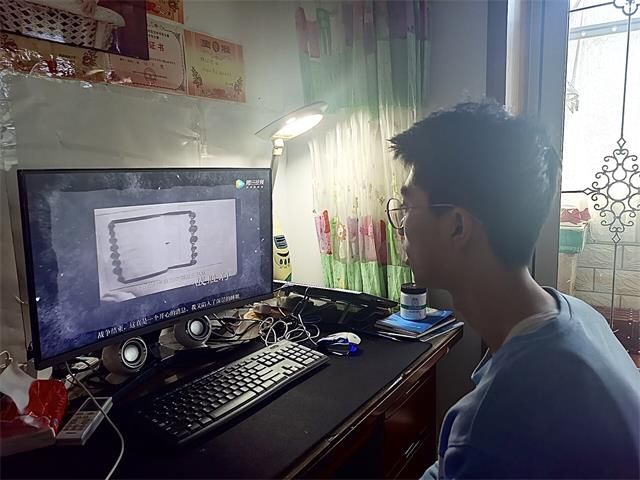 学习五四运动 弘扬时代精神——艺术传媒学院动画1902班举办主题团日活动