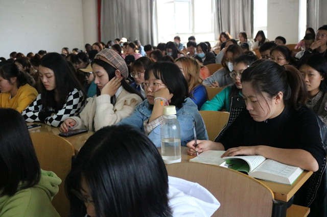 【辅导员说完满】奋勇追击 备战考研——决战2023 19级考研动员大会