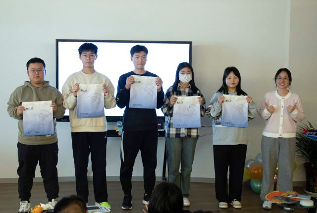 今天校媒人是主角——大数据学院、信息工程学院“一镜含影 一笔承情”脑洞青年圆桌Π活动