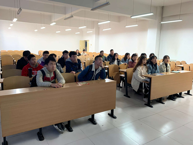 【完满班级】激扬青春&nbsp;放飞梦想——经济与管理学院十一月完满班级活动纪实（十一）