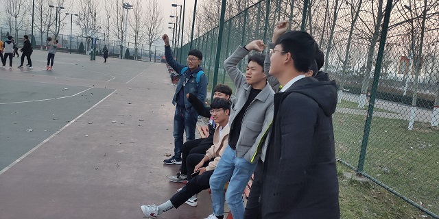 【完满班级】青春奋命搏  无悔轻狂时 ——计科1803“青春无悔”活动