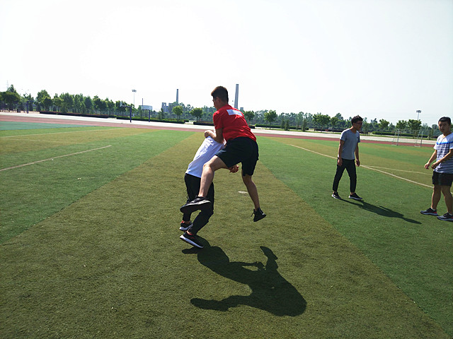 【完满班级】“共拼搏 同奋进”夏日撕牌趣味体育活动——大数据学院、信息工程学院软件1702班6月完满班级活动