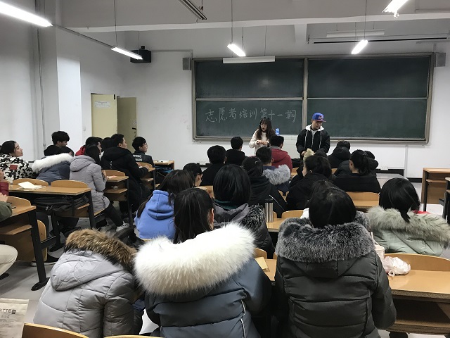 【志愿快讯·培训】分享让我们更快成长——各院系积极开展青年志愿者培训会