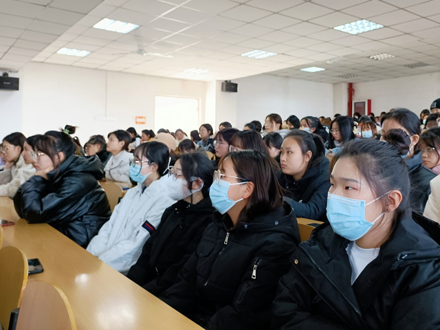 【辅导员说完满】别让锦鲤成为你平庸的开始——淬炼·国际商学院2020级辅导员说完满