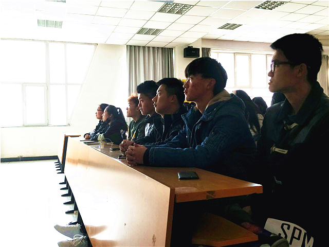 【完满班级】学习十九大精神 顺应时代新发展  ——淬炼商学院举办“善”行青春主题活动（六十四）