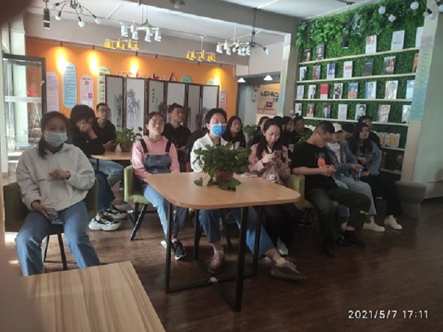 【完满班级】看我所看 想我所想——大数据学院信息工程学院物联1901班