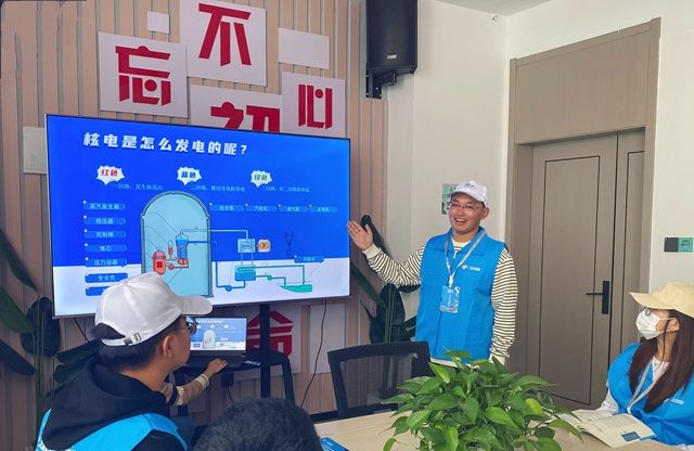 智能学子与“两弹一星” 跨越两个世纪的精神传承