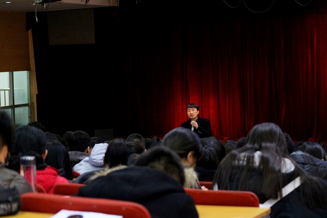 【辅导员说完满】文化与传统齐飞 时代共精神一色——环科系辅导员说完满