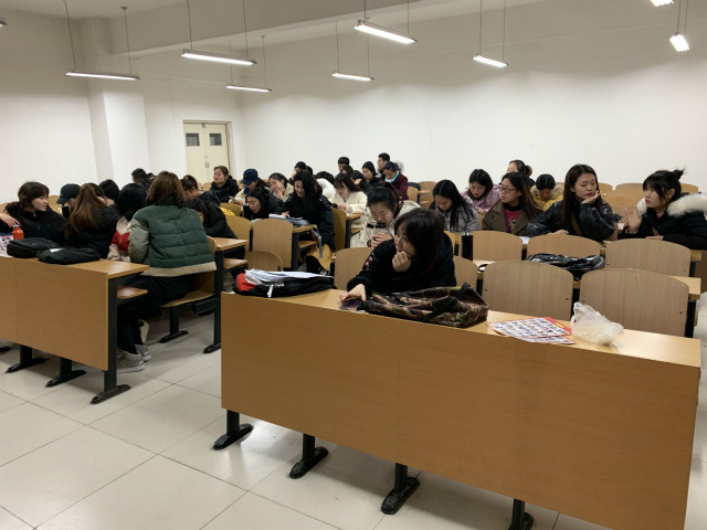 【完满班级】领略生活魅力 守望青葱岁——外语系英语1901班、1907班12月完满班级活动